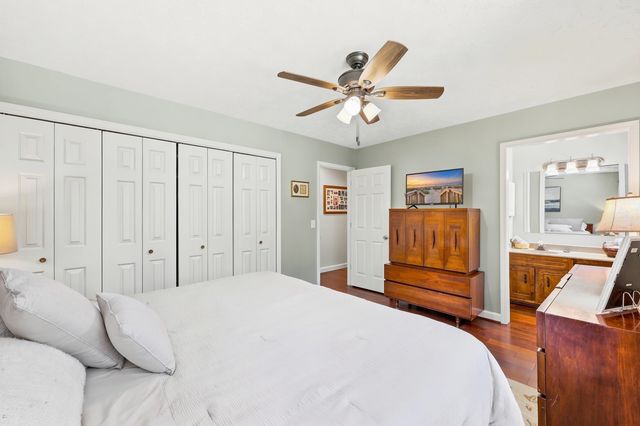 1622 25th Ave. N, North Myrtle Beach, SC 29582