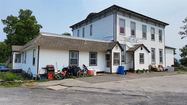 1 Mills Place, Milton, NY 12547