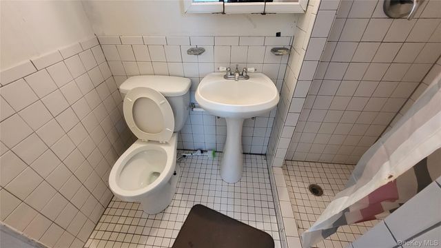 1 Mills Place, Milton, NY 12547