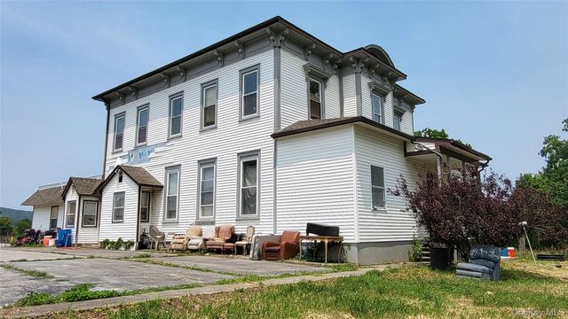 1 Mills Place, Milton, NY 12547