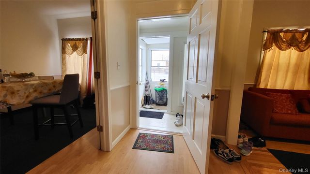 1 Mills Place, Milton, NY 12547