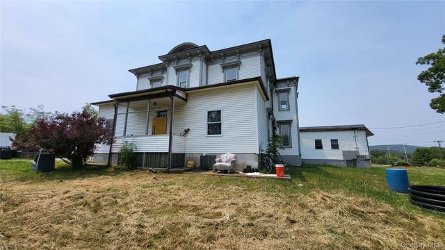 1 Mills Place, Milton, NY 12547