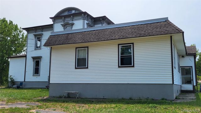 1 Mills Place, Milton, NY 12547