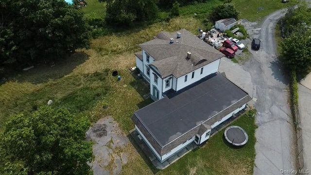 1 Mills Place, Milton, NY 12547