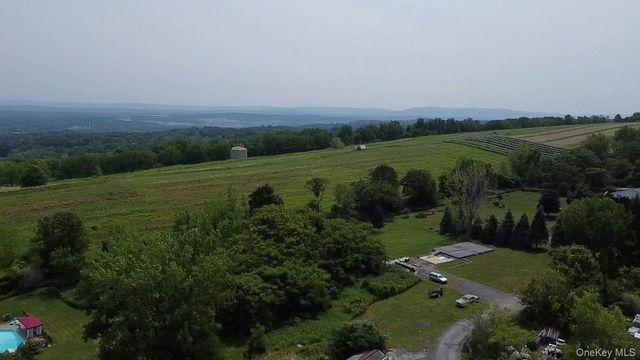 1 Mills Place, Milton, NY 12547