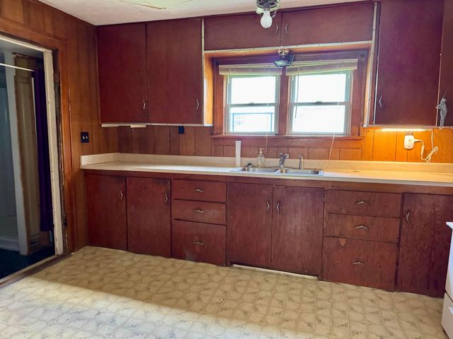 1556 Obetz Avenue, Obetz, OH 43207