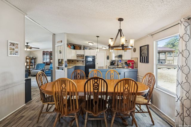 4646 Eichman, Von Ormy, TX 78073