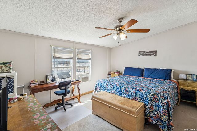 4646 Eichman, Von Ormy, TX 78073