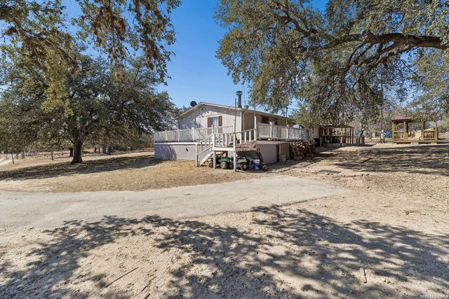 4646 Eichman, Von Ormy, TX 78073