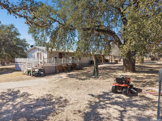 4646 Eichman, Von Ormy, TX 78073