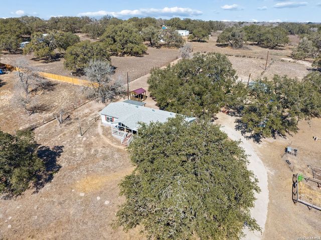 4646 Eichman, Von Ormy, TX 78073