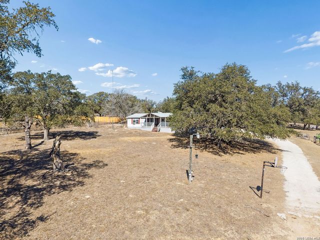 4646 Eichman, Von Ormy, TX 78073