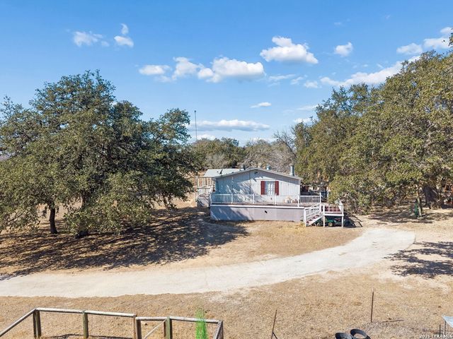 4646 Eichman, Von Ormy, TX 78073