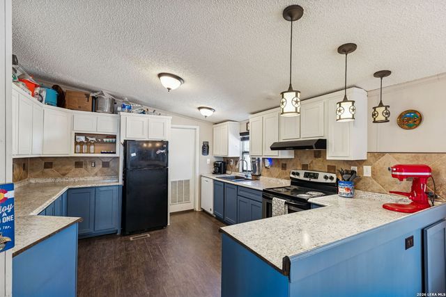 4646 Eichman, Von Ormy, TX 78073