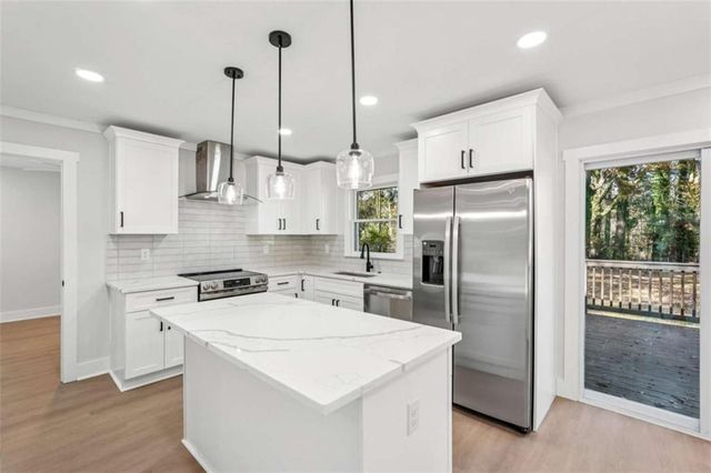 4 Mobley SE Drive, Atlanta, GA 30315