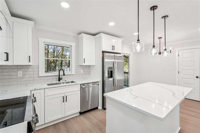 4 Mobley SE Drive, Atlanta, GA 30315