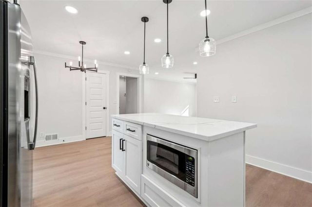 4 Mobley SE Drive, Atlanta, GA 30315