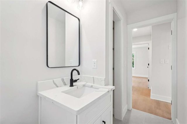 4 Mobley SE Drive, Atlanta, GA 30315