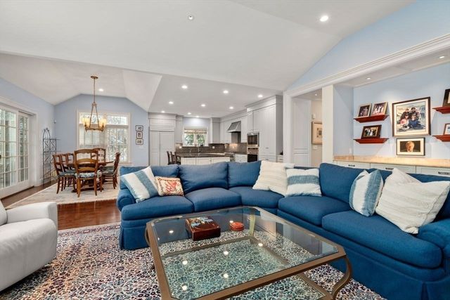 1 Pine Summit 1, Weston, MA 02493