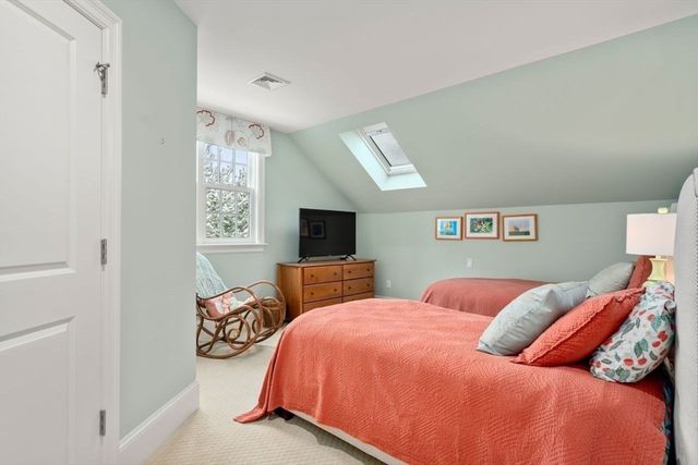 1 Pine Summit 1, Weston, MA 02493