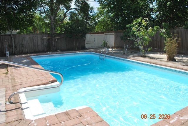 1515 NEBRASKA AVENUE, Palm Harbor, FL 34683
