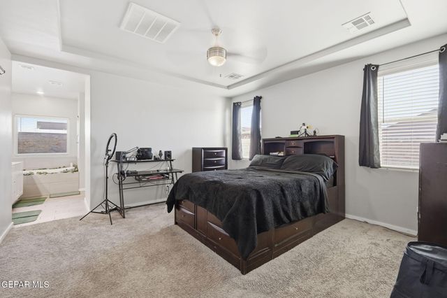 1052 Summer Breeze Place, El Paso, TX 79928