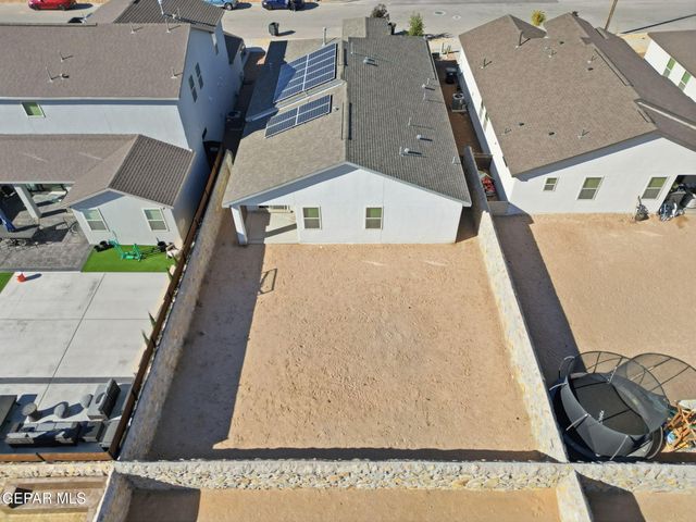 1052 Summer Breeze Place, El Paso, TX 79928