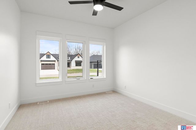 3639 Wilderness Hills Boulevard, Lincoln, NE 68516