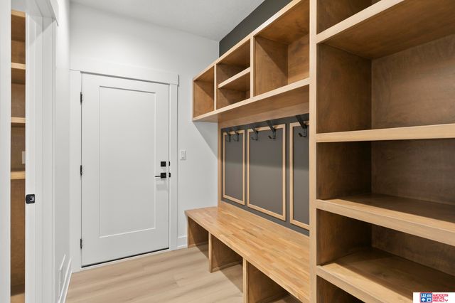 3639 Wilderness Hills Boulevard, Lincoln, NE 68516