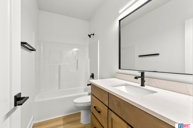 3639 Wilderness Hills Boulevard, Lincoln, NE 68516