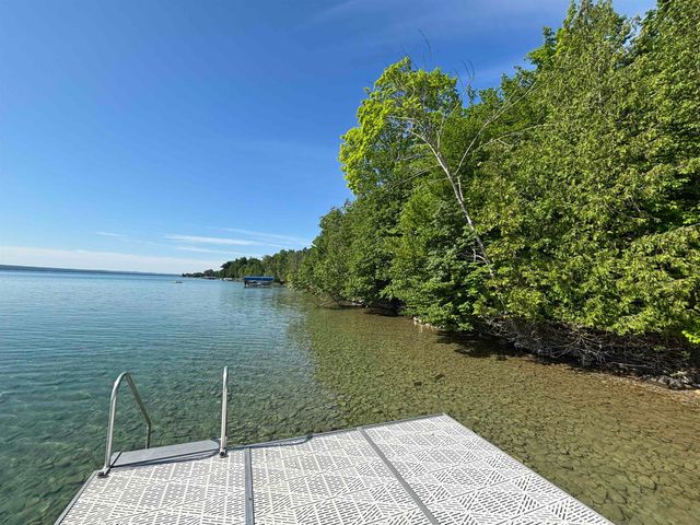 7681 Nw Torch Lake Drive, Milton Twp, MI 49648