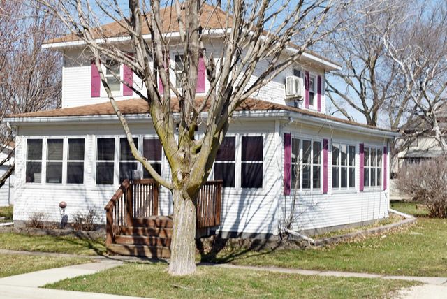 511 Oak Street, Osage, IA 50461