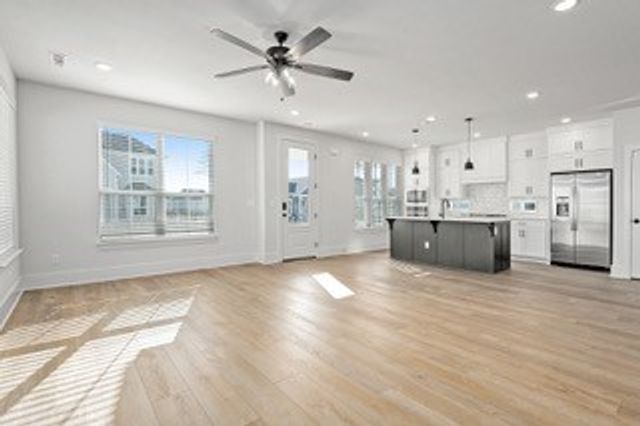 6738 Autumn Avenue, Springdale, AR 72762