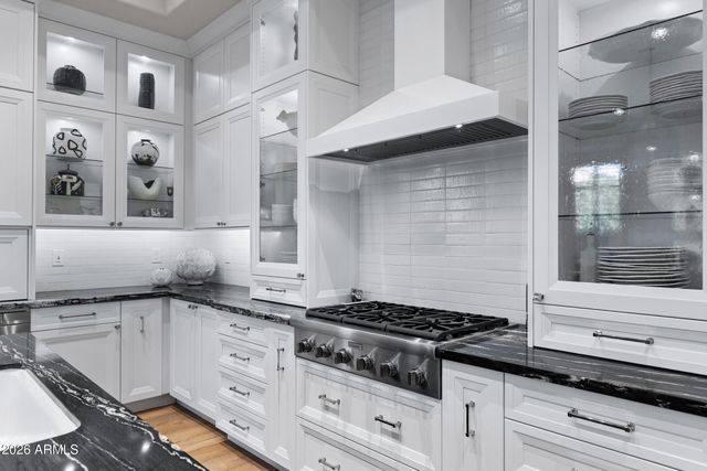 8832 E WETHERSFIELD Road, Scottsdale, AZ 85260