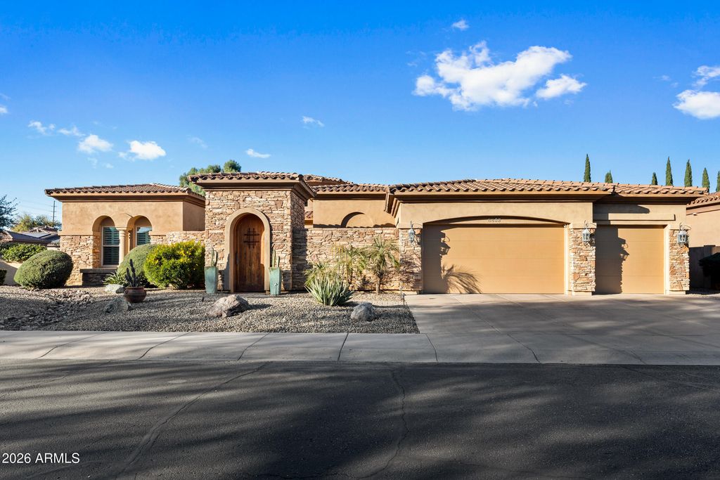 8832 E WETHERSFIELD Road, Scottsdale, AZ 85260