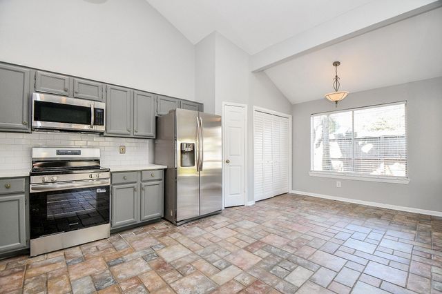 18542 Trail Bend Lane, Houston, TX 77084