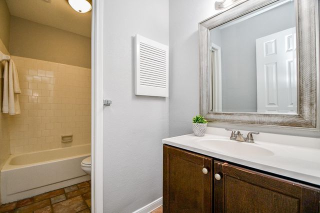 18542 Trail Bend Lane, Houston, TX 77084