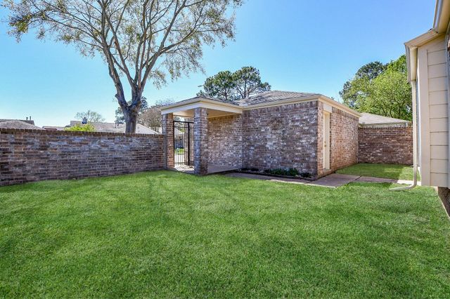 18542 Trail Bend Lane, Houston, TX 77084