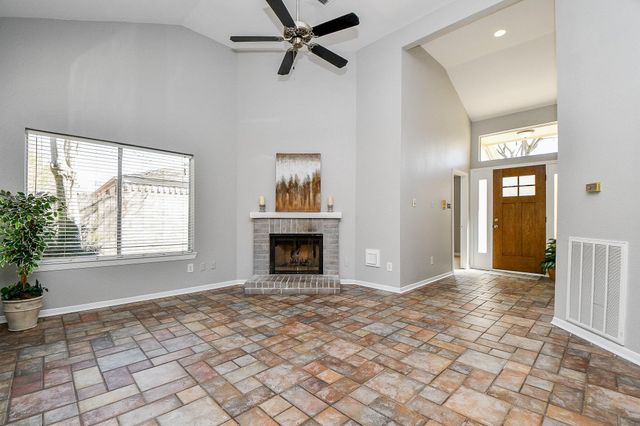 18542 Trail Bend Lane, Houston, TX 77084