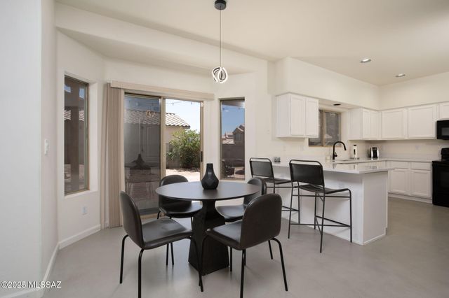 6851 W Kern Drive, Tucson, AZ 85743