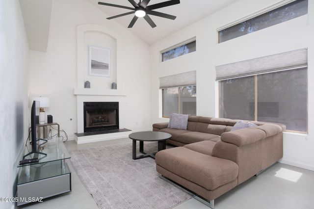 6851 W Kern Drive, Tucson, AZ 85743