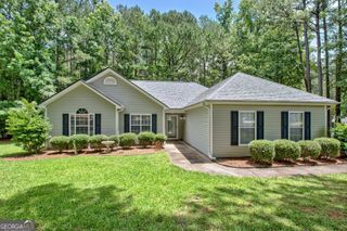 40 Riverside Parkway, Sharpsburg, GA 30277