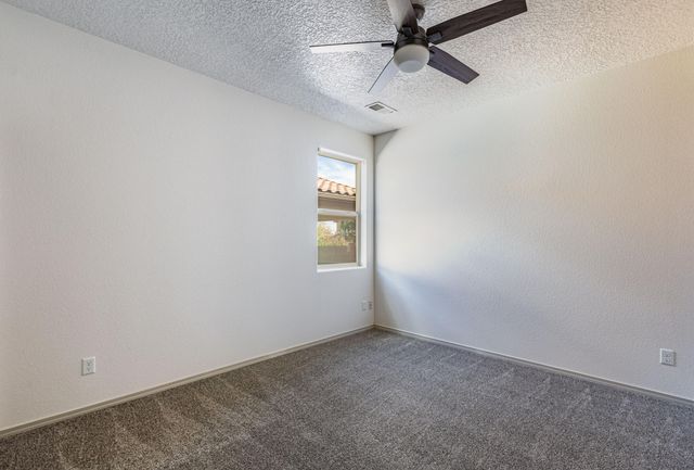 8620 Mock Heather Road NW, Albuquerque, NM 87120