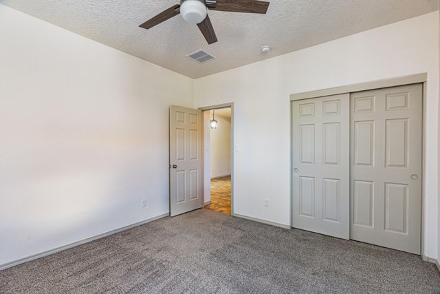 8620 Mock Heather Road NW, Albuquerque, NM 87120