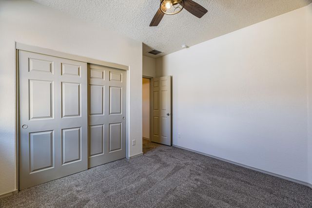 8620 Mock Heather Road NW, Albuquerque, NM 87120