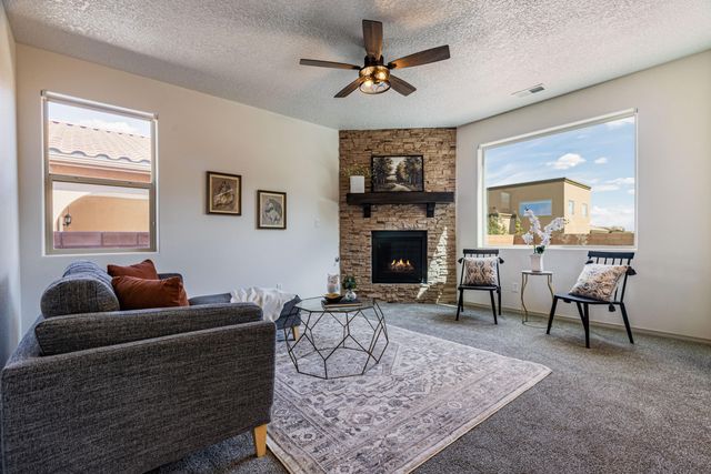 8620 Mock Heather Road NW, Albuquerque, NM 87120