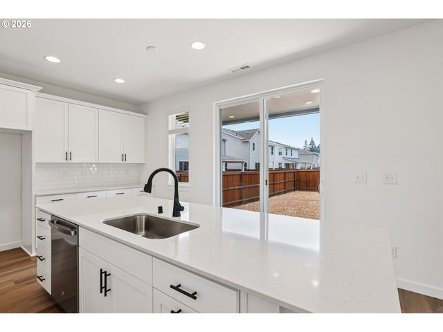 11122 Ne 131ST Ave, Vancouver, WA 98682