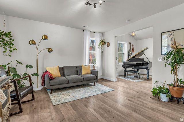 757 W 200 N, Salt Lake City, UT 84116