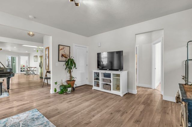 757 W 200 N, Salt Lake City, UT 84116