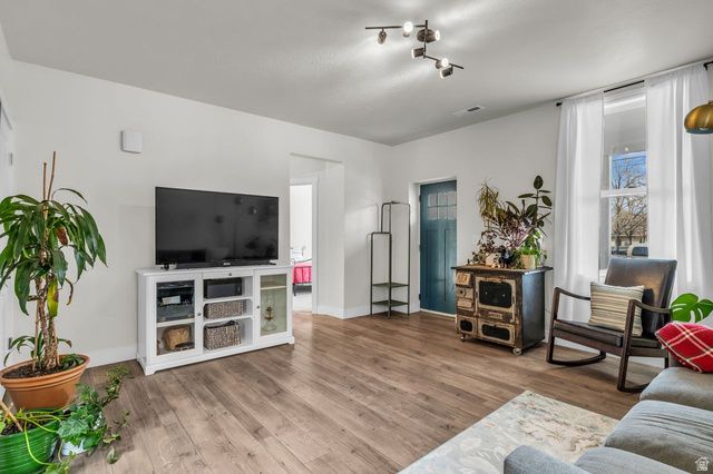 757 W 200 N, Salt Lake City, UT 84116